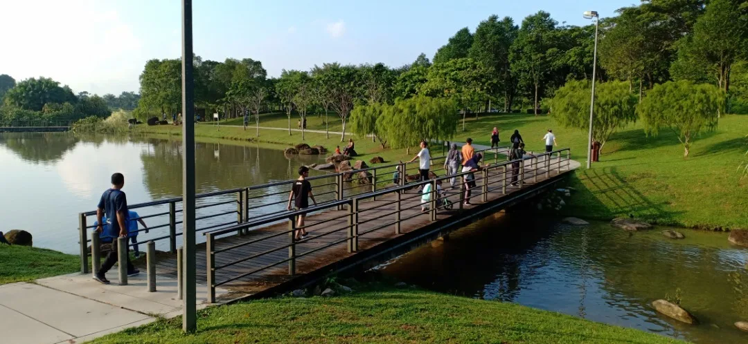 Adda Heights Town Park — foto sebenar 2