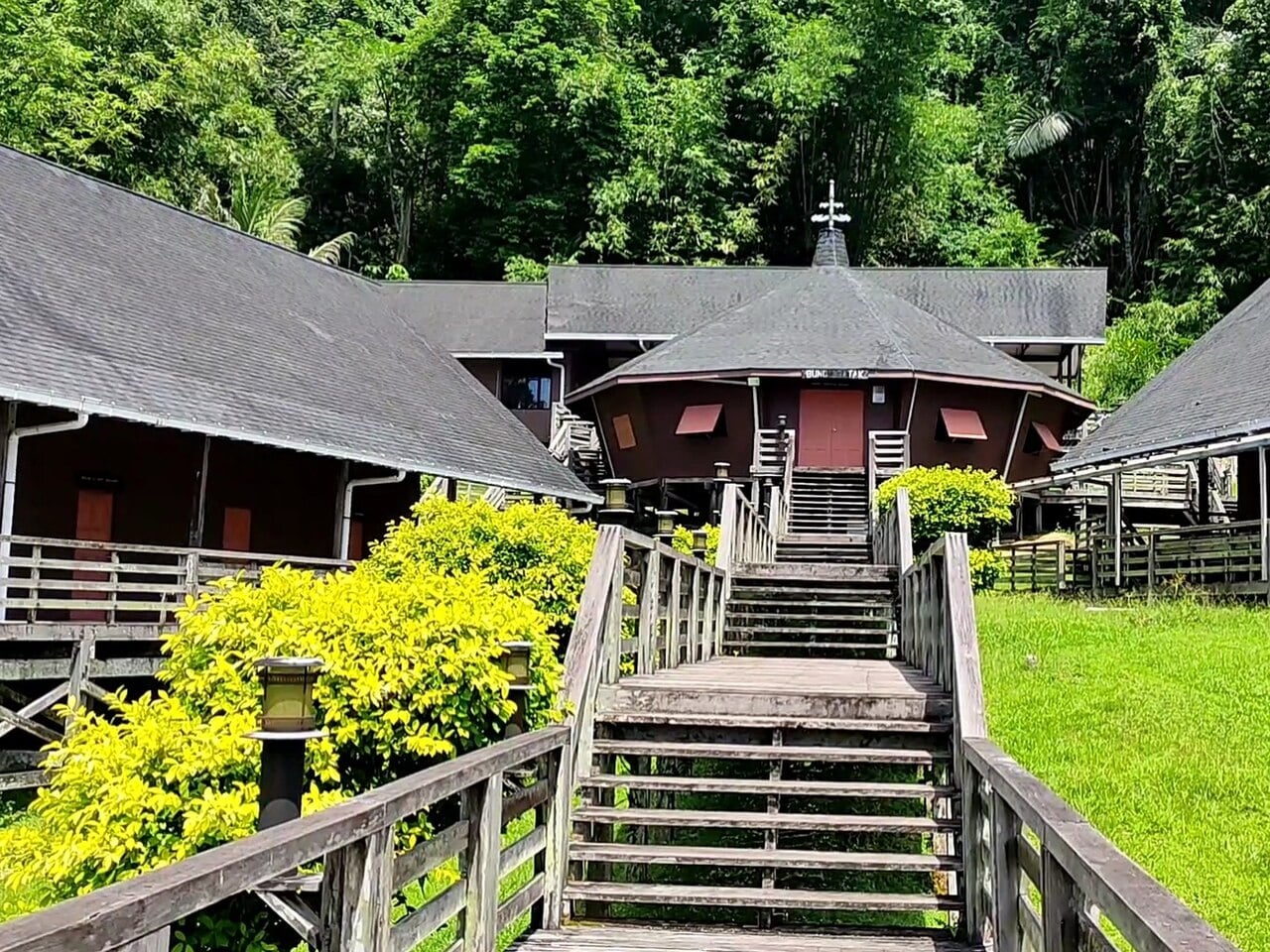 Gambar 3 Bung Bratak Heritage Centre