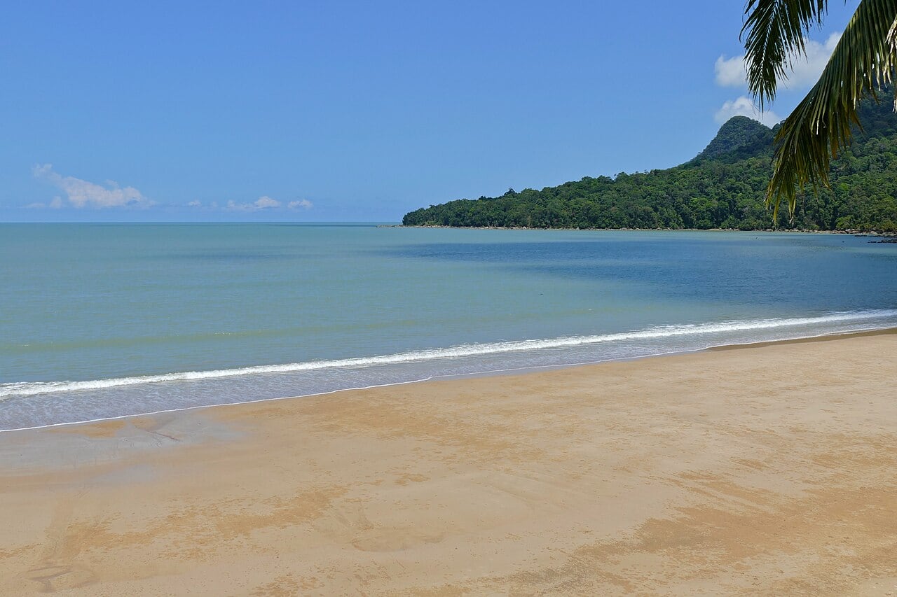 Gambar 2 Damai Beach Resort Sarawak