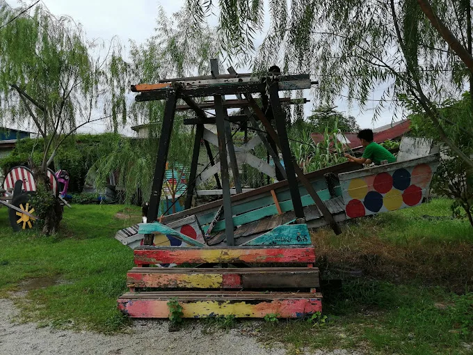 Gambar DIY Playground Batu Pahat