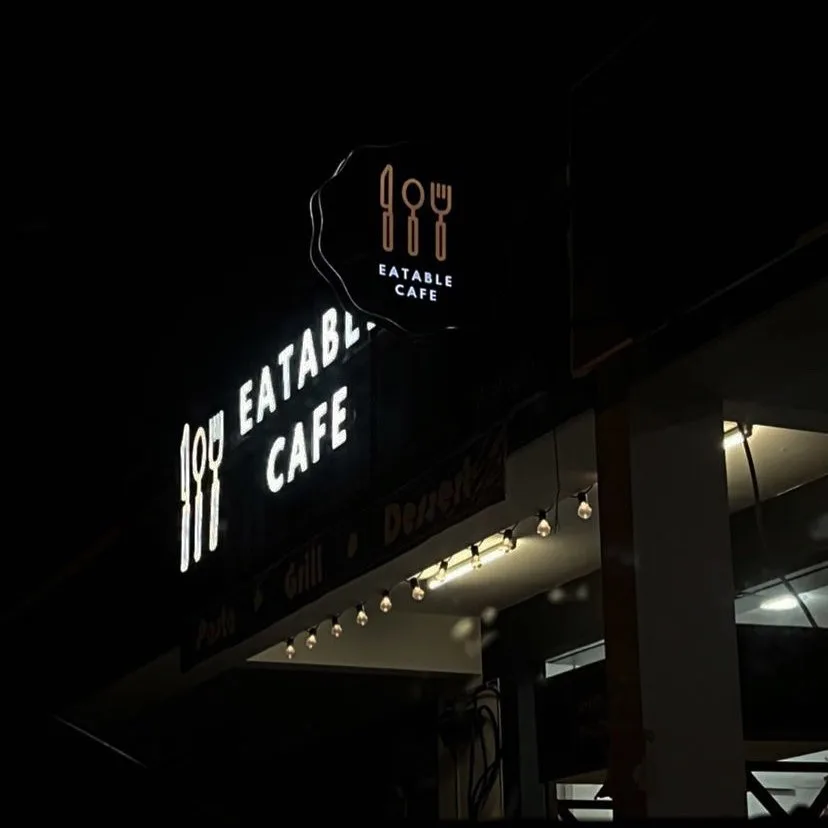Eatable Cafe — foto sebenar 2