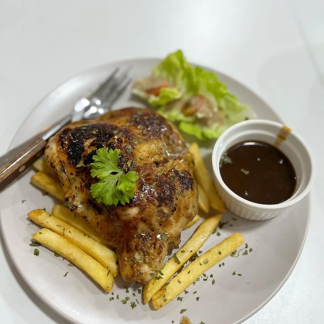 Eatable Cafe — foto sebenar 6