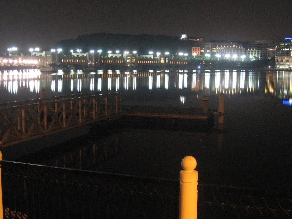 Gambar 2 Kelab Tasik Putrajaya