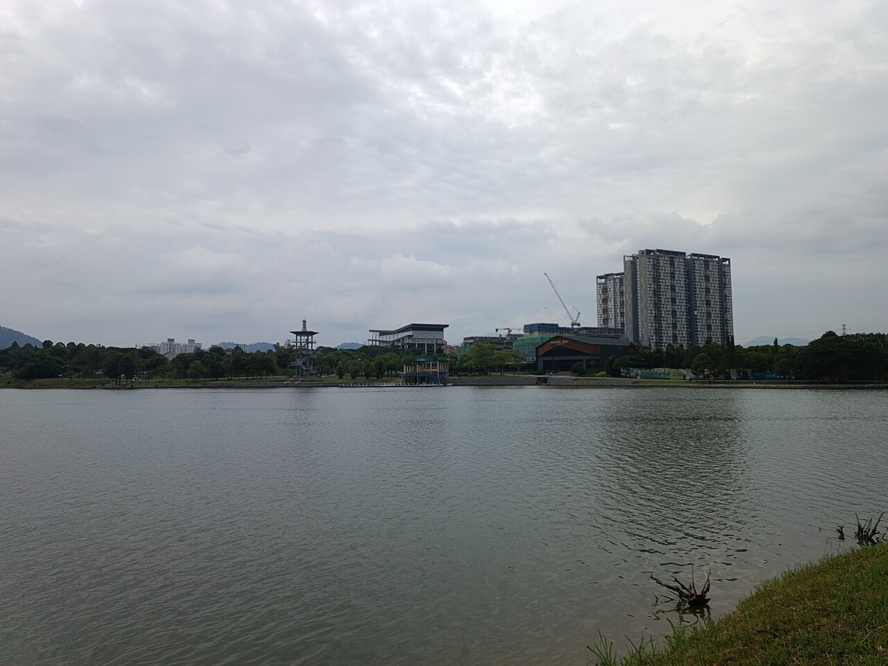 Gambar 3 Kepong Metropolitan Park