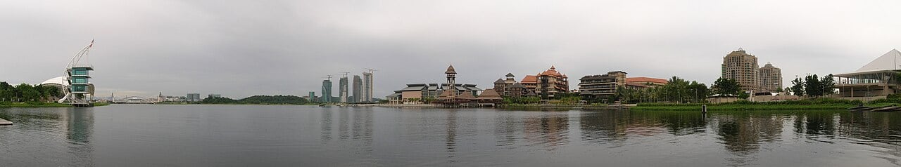 Gambar 3 Kompleks Sukan Air Putrajaya