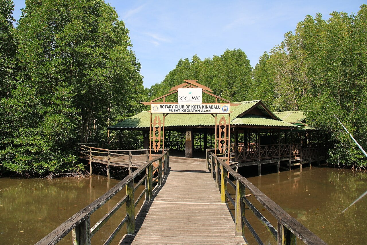 Gambar 3 Kota Kinabalu Wetlands