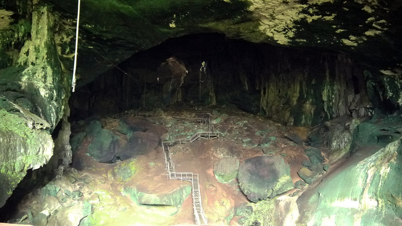 Gambar 2 Niah Great Cave & Painted Cave Trail