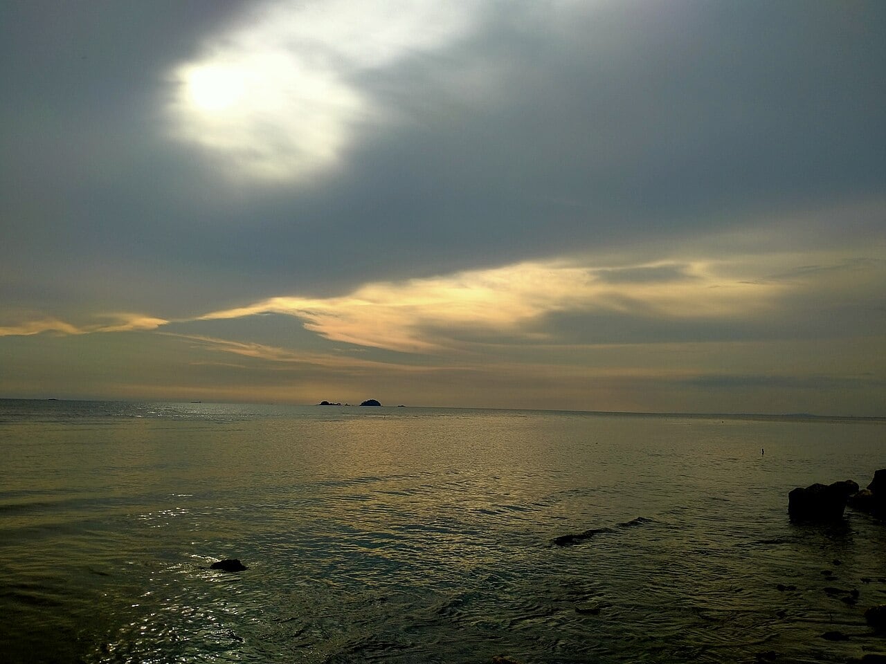 Gambar 2 Pantai Remis Jeram