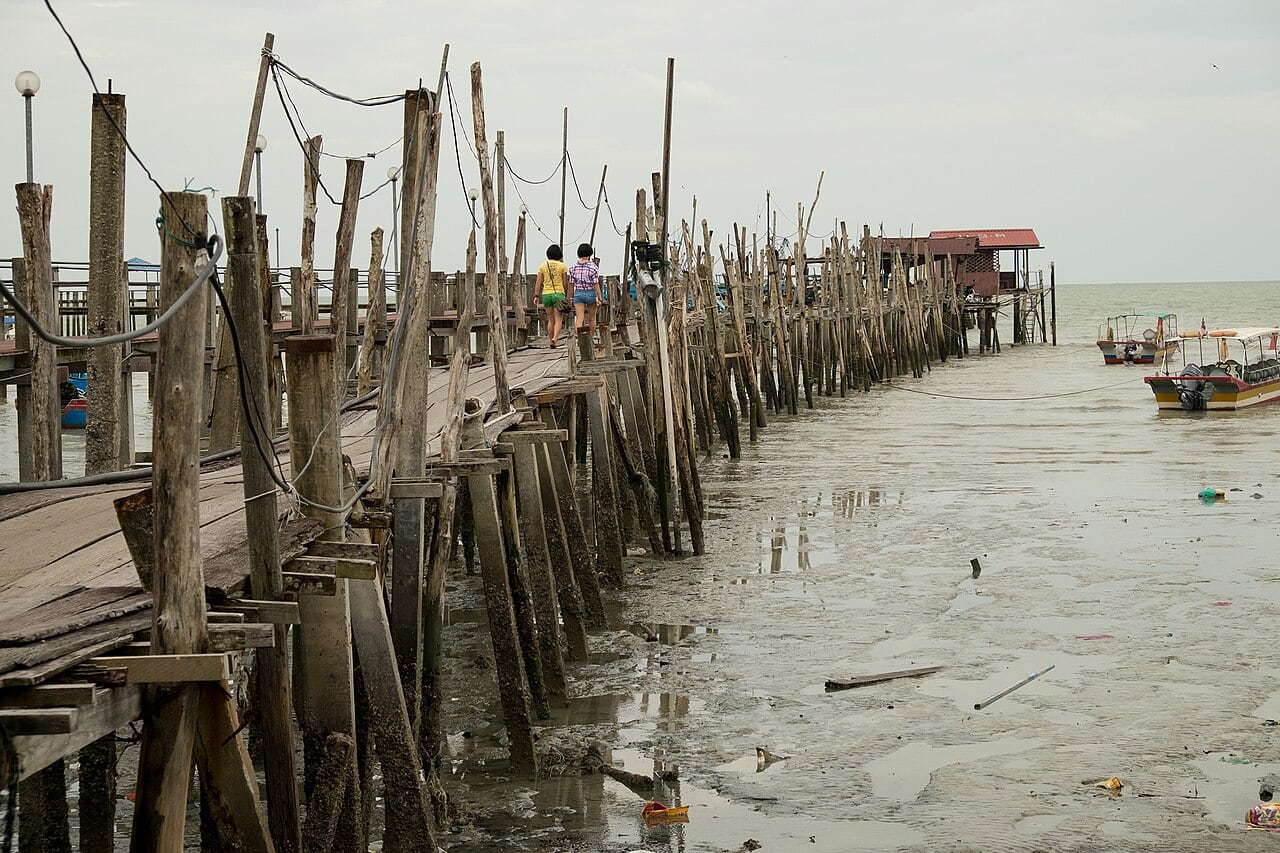 Gambar Pantai Teluk Bahang