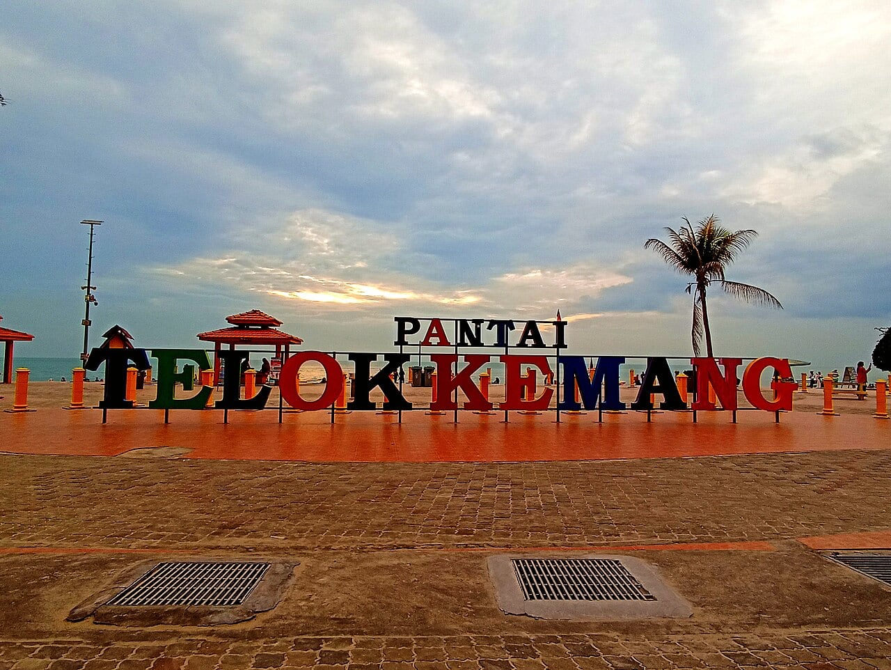 Gambar 3 Pantai Teluk Kemang PD