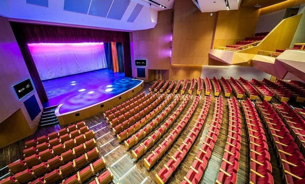Permaisuri Zarith Sofiah Opera House — foto sebenar 2