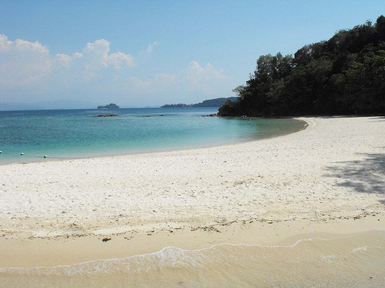 Gambar Pulau Sapi Campsite