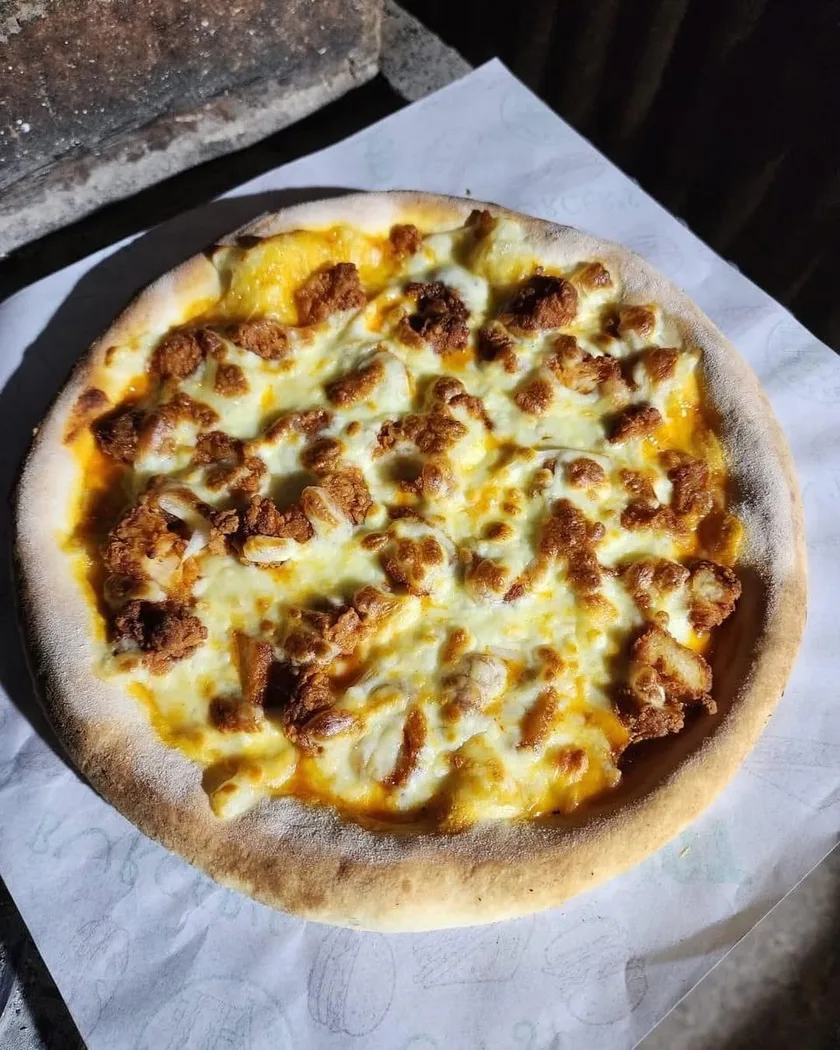 Gambar Qulai Pizza Kayu Api