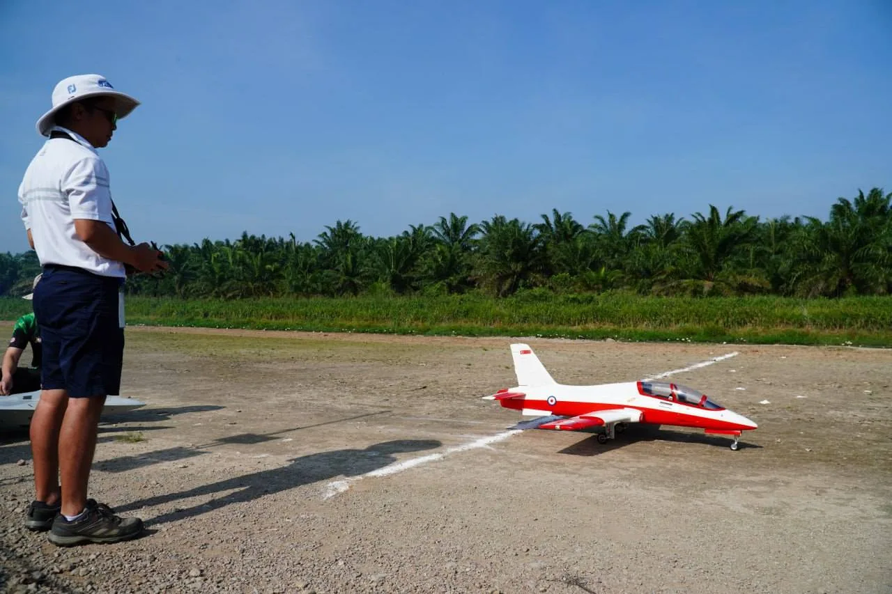 RC Runway Sawah Sagil — foto sebenar 4