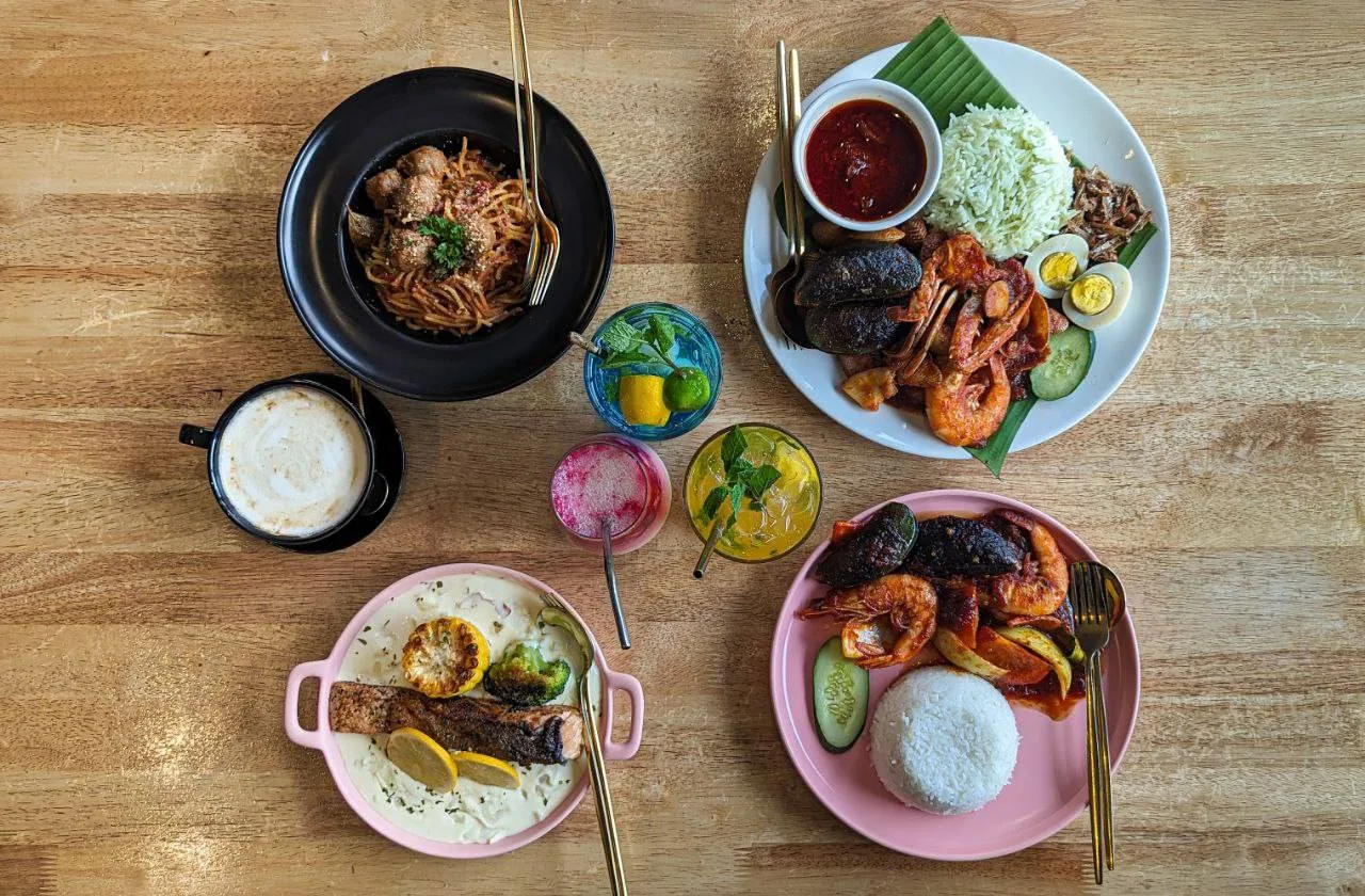 Rumah Kopi Tangkak — foto sebenar 5