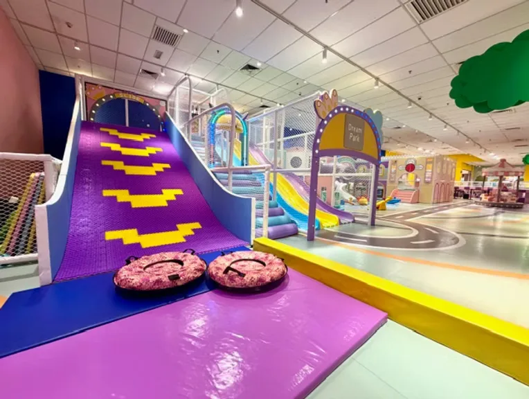 Seven Castle – Lotus's Desa Tebrau — foto sebenar 6