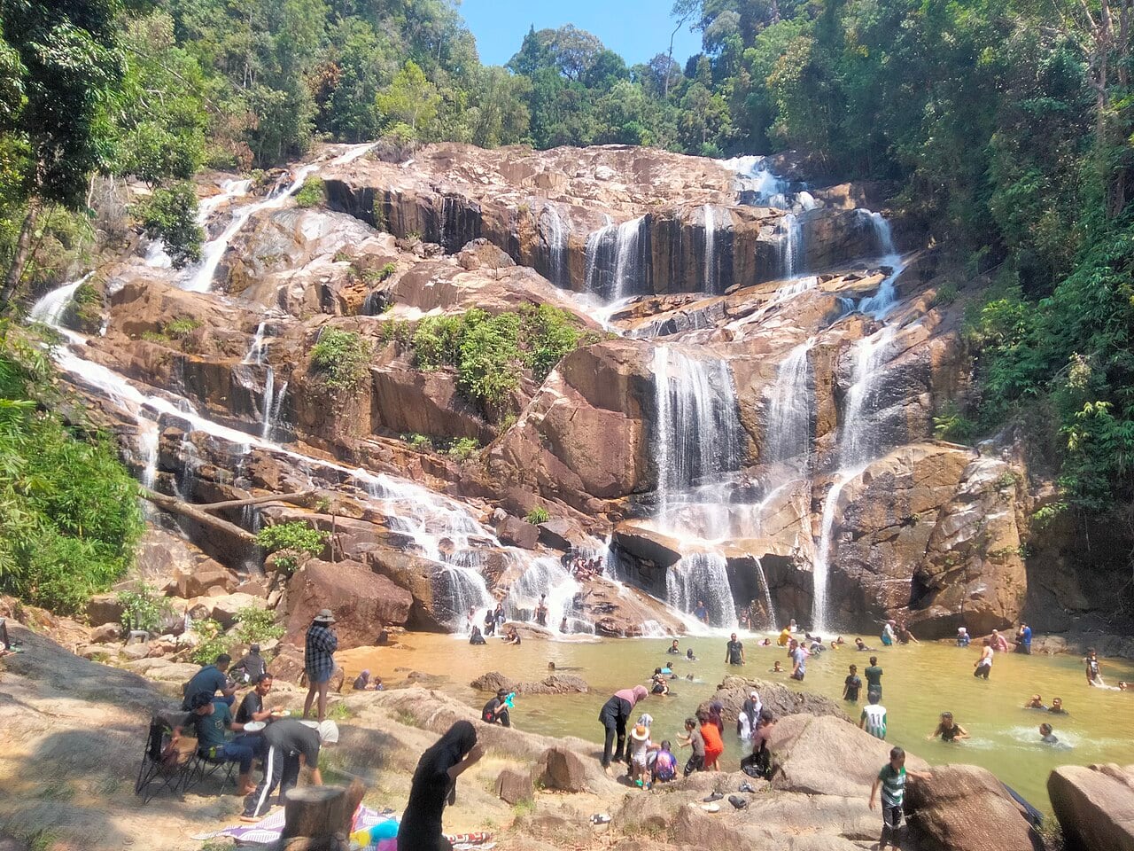 Gambar 2 Sg Pandan Waterfall Campsite by ROH