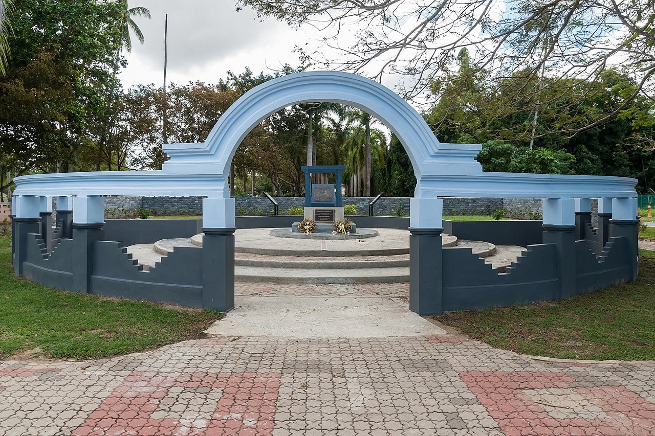 Gambar Surrender Point Labuan