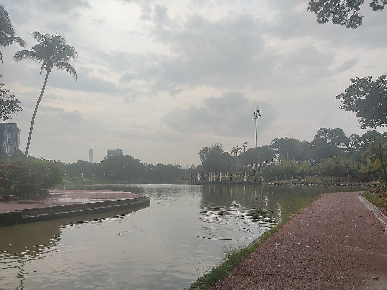 Gambar 2 Taman Tasik Permaisuri