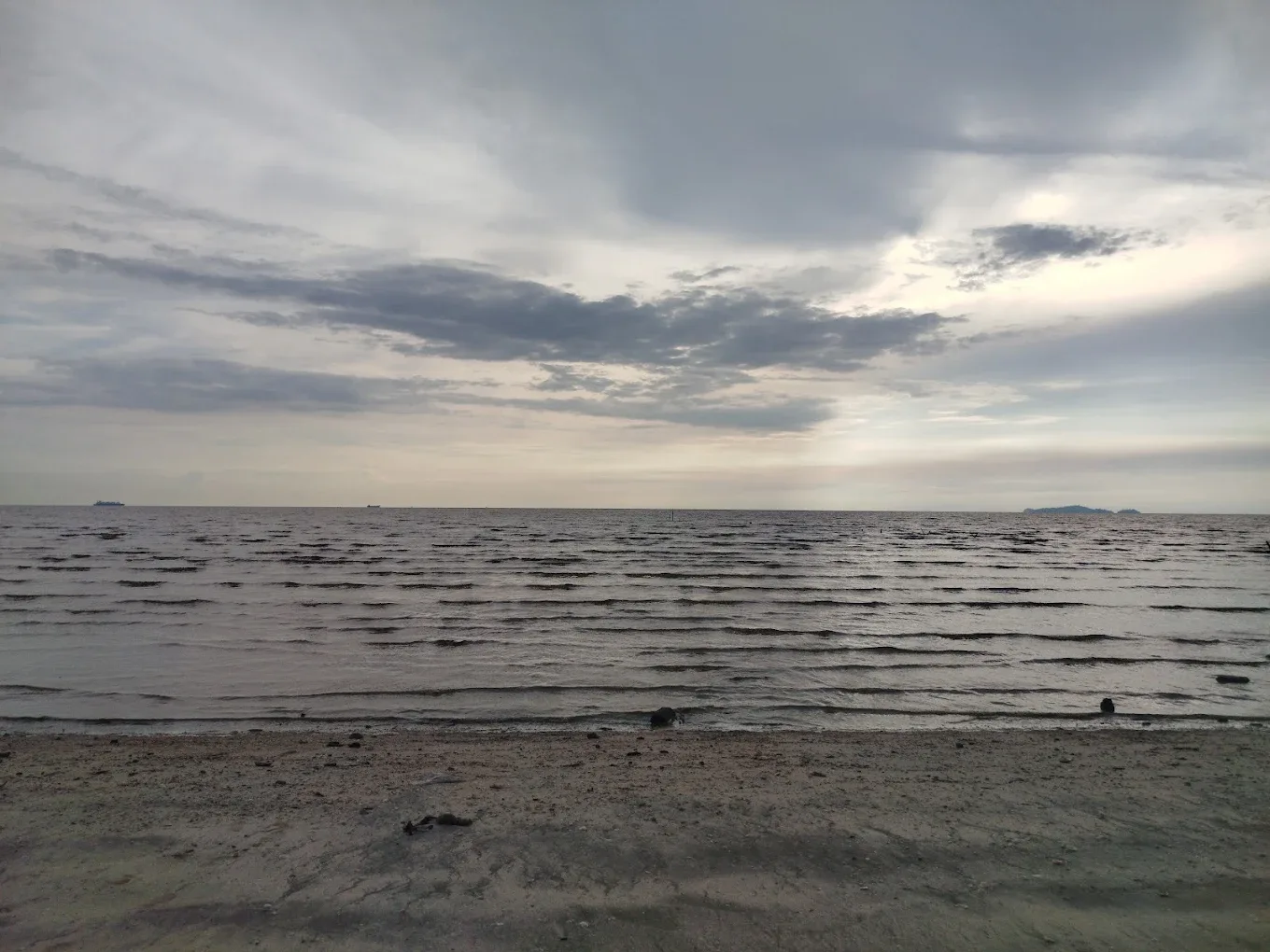 Teluk Kerang Beach — foto sebenar 2