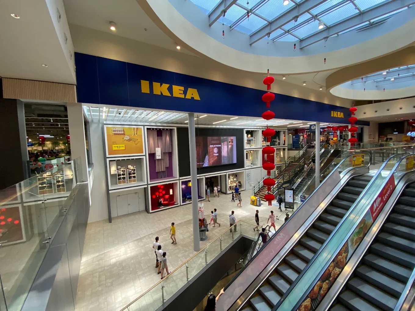 Toppen Shopping Centre — foto sebenar 2