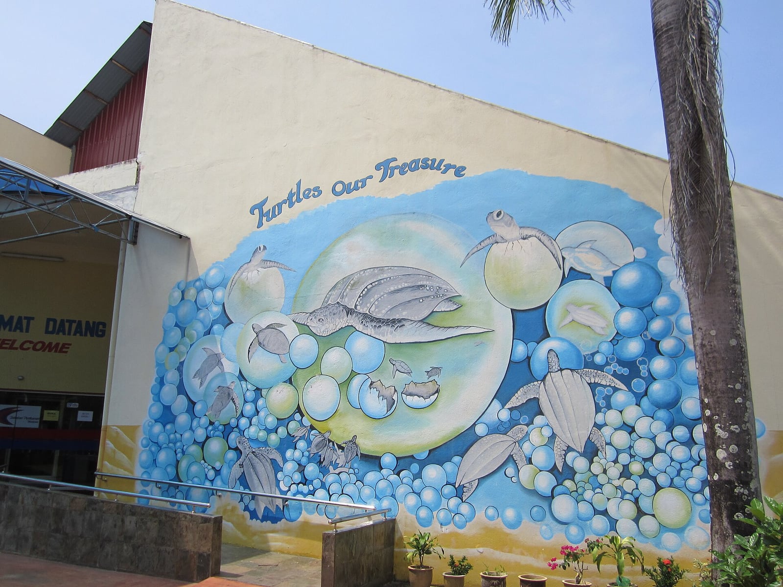 Gambar 3 Turtle Information Centre Rantau Abang