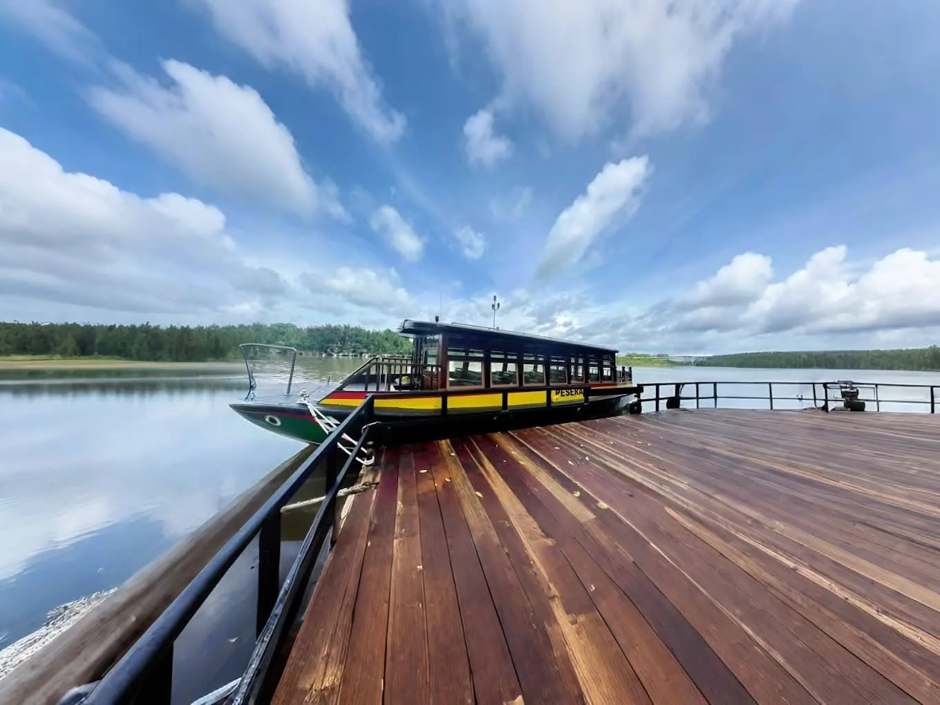 Yok BP Cruise — foto sebenar 2